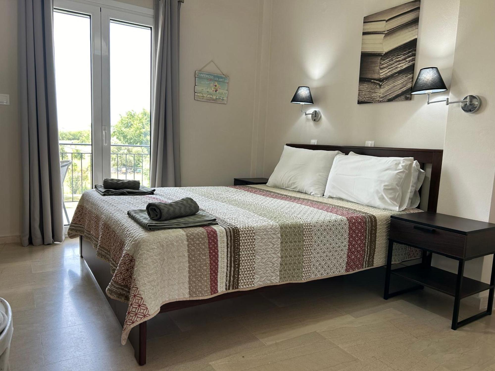 Alexander Apartments Róda Eksteriør bilde